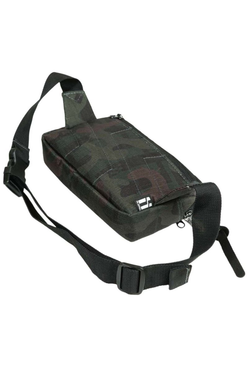 _0009_Essential-hip-bag-camouflage-back